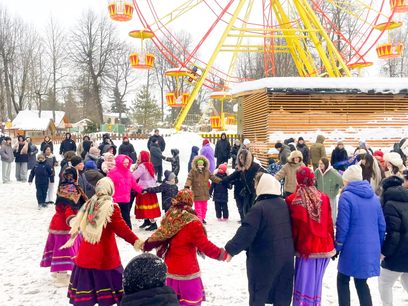 Широкая Масленица раскрасила Вязьму яркими красками!